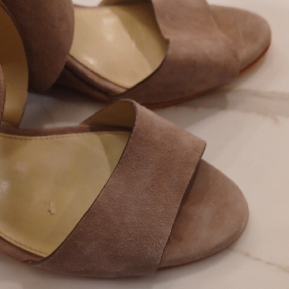 Vince Camuto Milena Tan & Brown Wedge Faux Suede Criss Cross Wedge Sandals Sz 10 - Picture 7 of 15